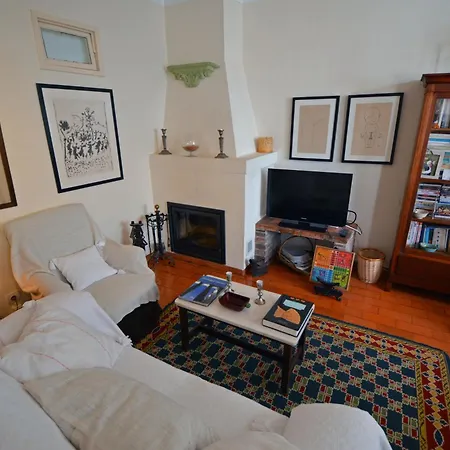 Holiday home Charming House With 3 Bedrooms Obidos